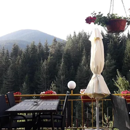 Stoletnika Guest house