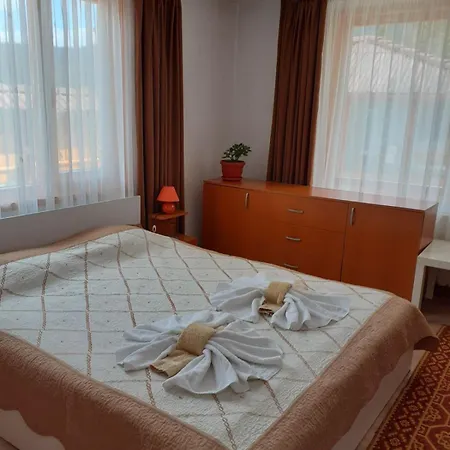 Guest house Stoletnika